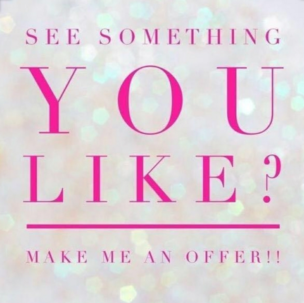 😍MAKE AN OFFER!😍